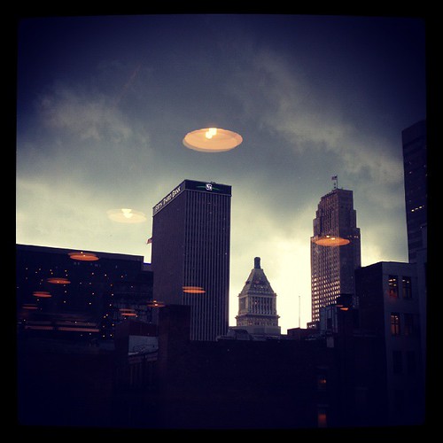 It's really dark in downtown Cincinnati. #thunderstorms