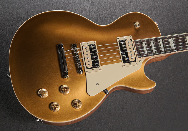 Incoming 1/12/2017 2017 Gibson Les Paul Classic Gold Top