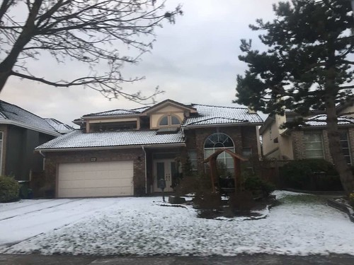 House in Canada with ice