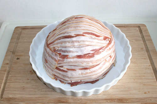 30 - Mit Bacon umschließen / Coat with bacon