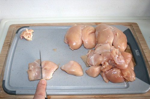 21 - Hähnchenbrust würfeln / Dice chicken breasts
