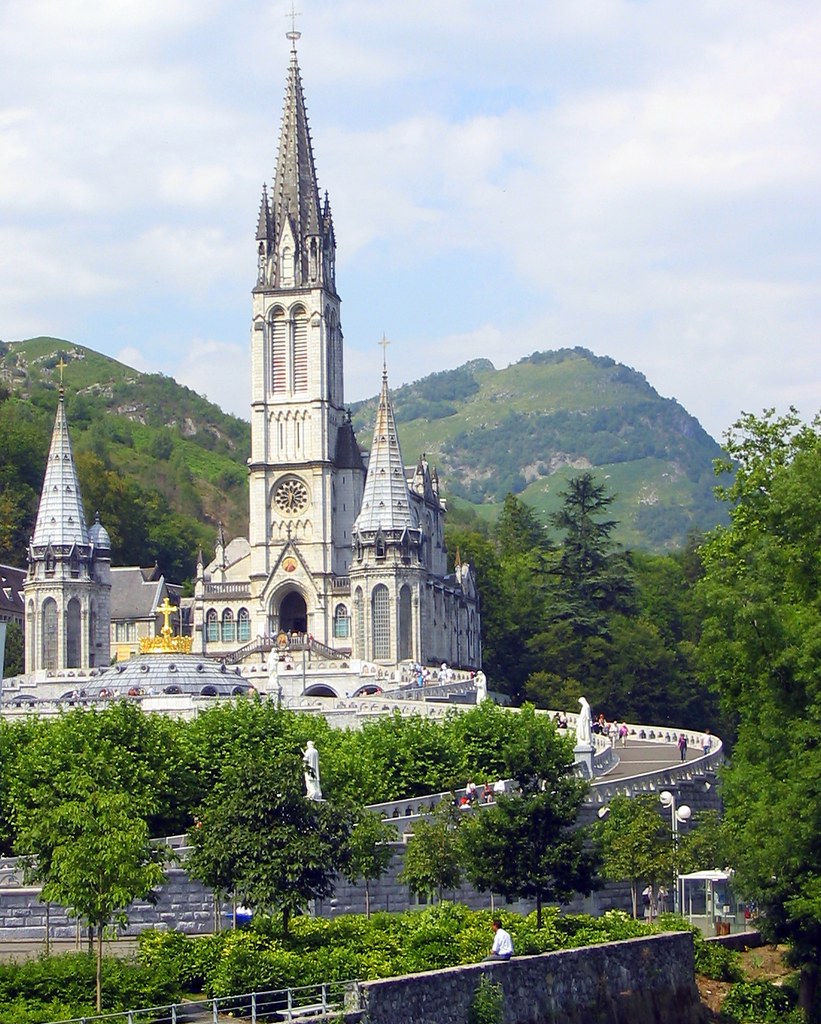 Lourdes | La basilique de l'Immaculée Conception , Lourdes, … | Flickr