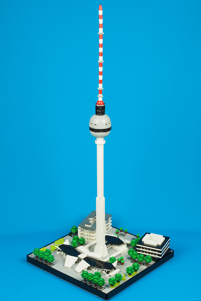 Berlin TV tower 1/650