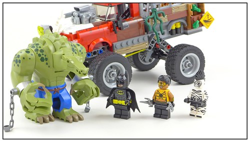 The LEGO Batman Movie 70907 Killer Croc Tail-Gator figures01