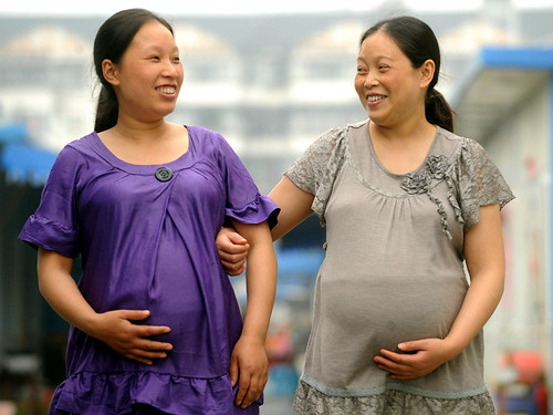 Працівницям китайської компанії заборонили вагітніти з порушенням графіка