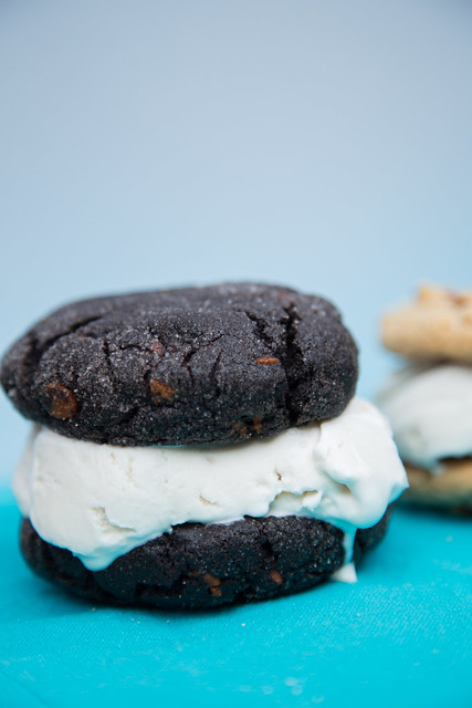 Chai Ice Cream on Cookie Chick Cookies