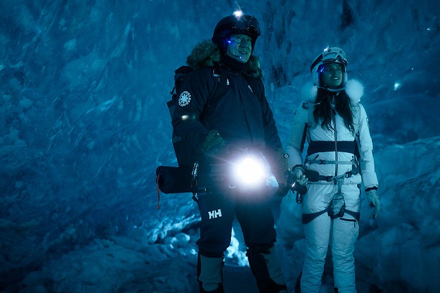 13.Jackie Chan and his teammate are looking for the treasure in the ice cave