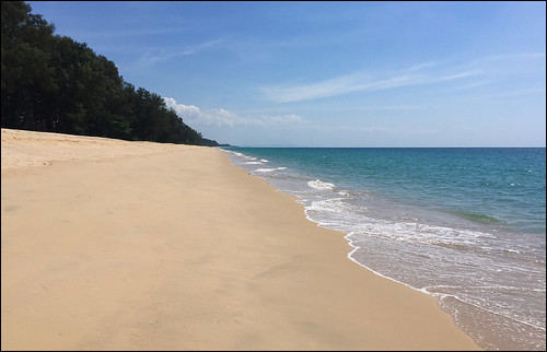 Thai Mueang Beach