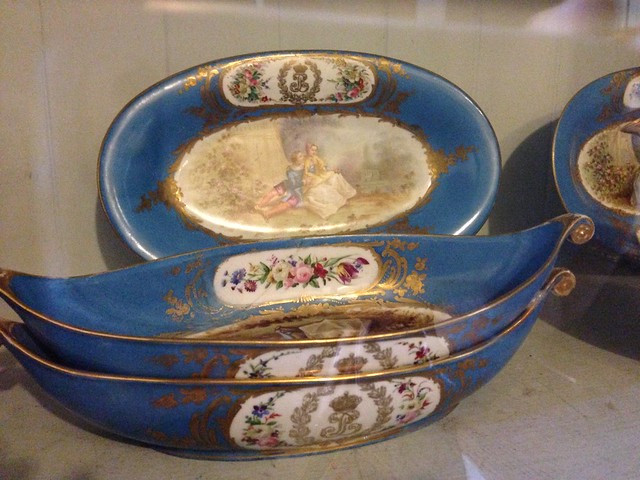 blue and gold porcelain, Filoli