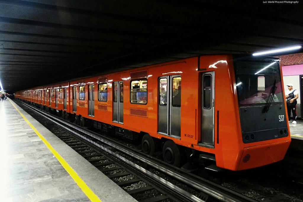 NE-92 - Isabel la Católica - Línea 1 - Metro de la Ciudad … | Flickr