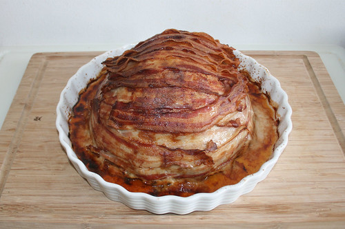 40 - Cauliflower bacon bomb - Finished baking / Blumenkohl Bacon Bombe - fertig gebacken