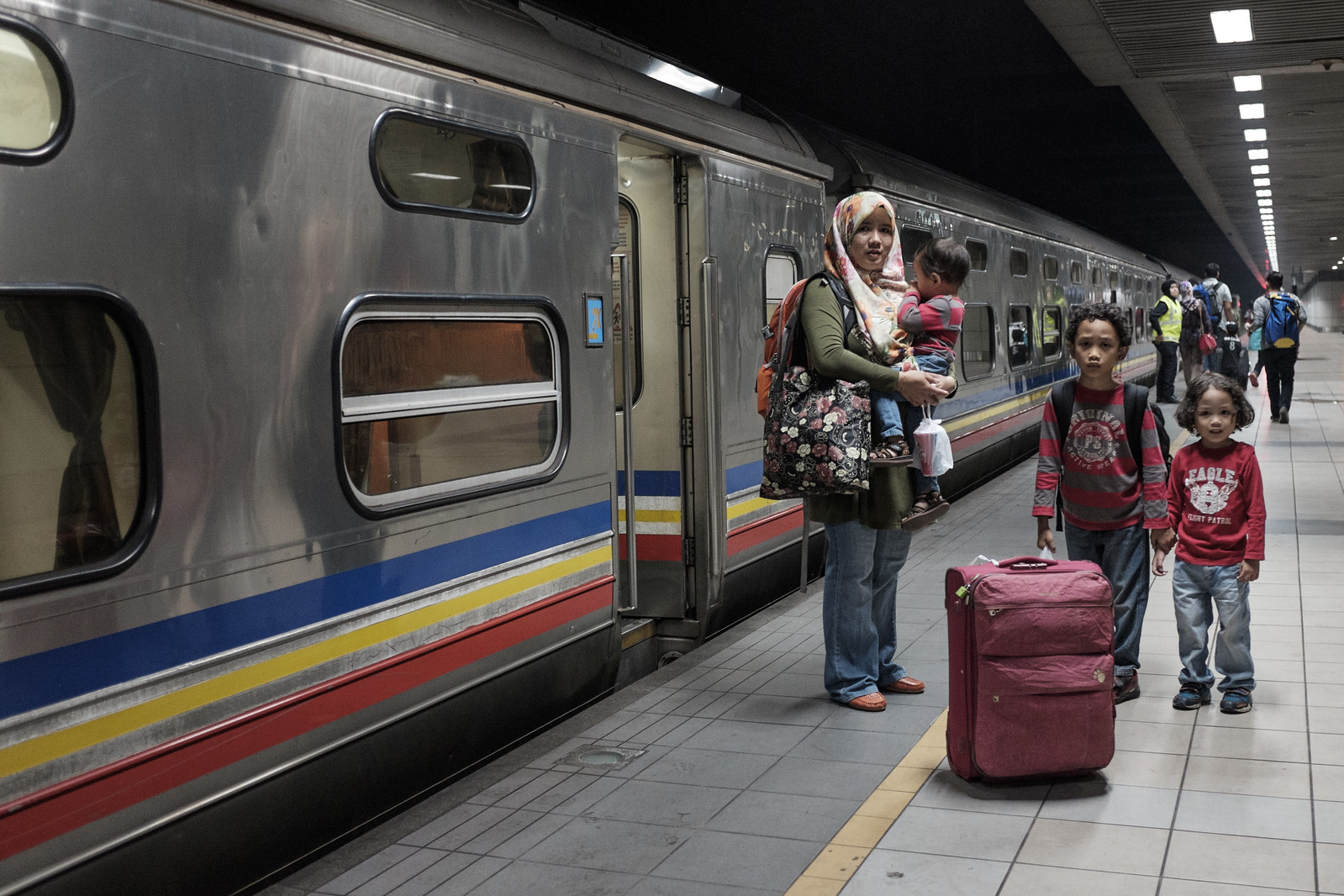 Family Photography | Train Travel