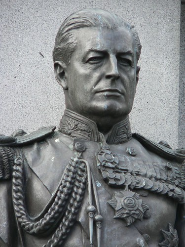 ... WWI hero of Jutland Admiral David Beatty is honored in Trafalgar Square | by mharrsch - 132428679_db9bc2e5e7