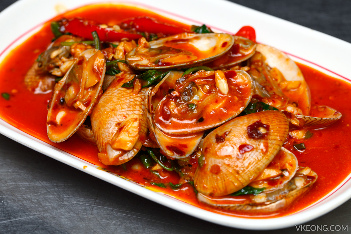 Noi Seafood Chilli Clams