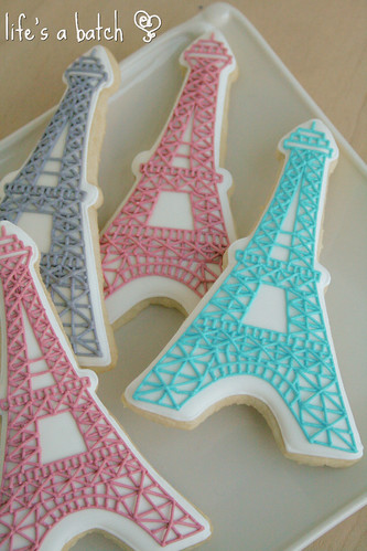 Colored Eiffel Tower cookies.