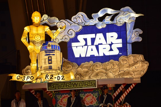 Aomori Nebuta Festival - Star Wars Floats C-3PO & R2-D2