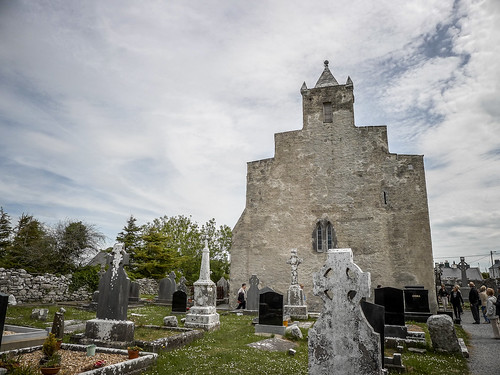 Kilfenora Cathedral and High Crosses-022
