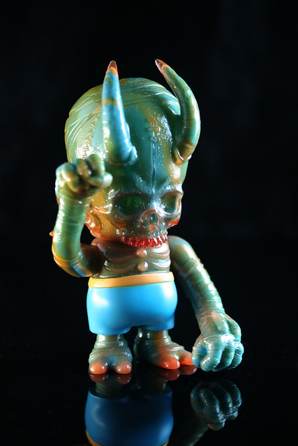 toybot studios: PUSHEAD x SECRET BASE SKULL HEVI