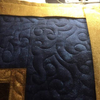 Close up of border quilting