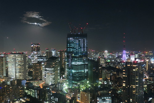 東京ミッドタウンから満月と東京タワー 2015.10.27