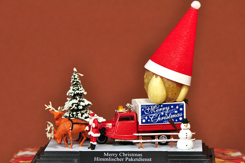 H0 Modellbau Diorama Weihnachten Nikolaus Weihnachtsmann Schnee Rentiere himmlischer Paketdienst Post Weihnachtsplätzchen gehe auf die Reise Foto Brigitte Stolle Dezember 2015