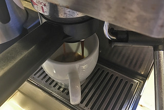 Peet's Coffee and Tea - Major Dickason's Blend Dark Roast Espresso brew