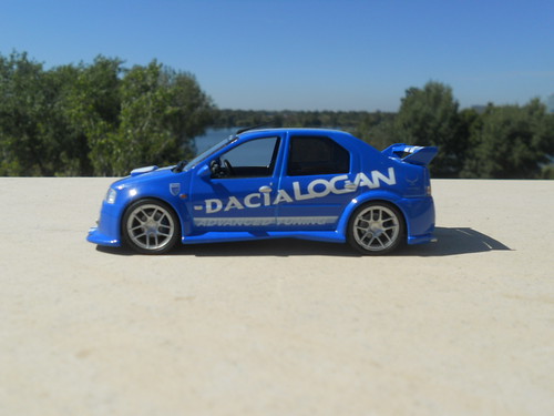 Dacia Logan Tuning Bleu (2005) - Eligor5