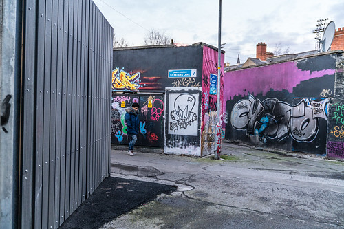  STREET ART AND GRAFFITI - SAINT PETERS LANE DUBLIN 001 