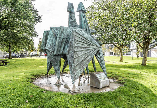 A VISIT TO GALWAY UNIVERSITY CAMPUS [TWIN SPIRES BY JOHN BEHAN] REF-107224