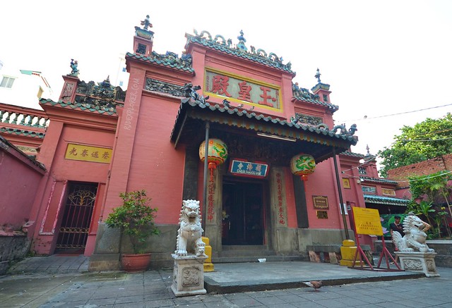 diy saigon city tour emperor jade pagoda
