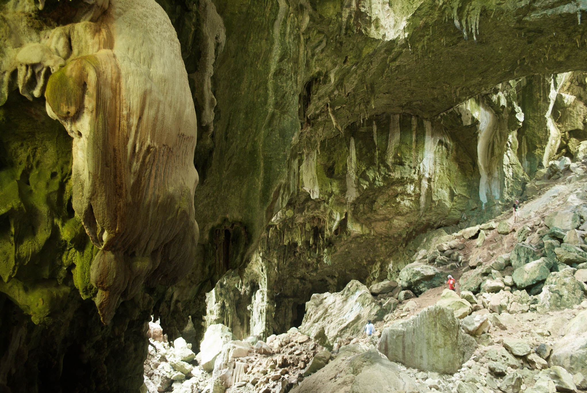 caramoan cave (1 of 1)