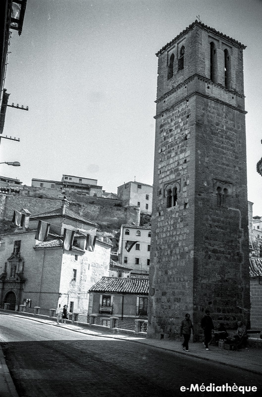 Santiago del Arrabal en Toledo en agosto de 1965. Fotografía de Jacques Revault © e-Médiathèque | Médiathèque SHS de la Maison méditerranéenne des sciences de l'homme