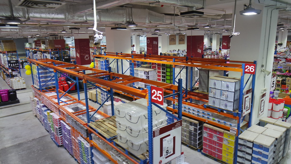 This 80,000 sqft Costco-style warehouse in Singapore sells all your grocery needs at the cheapest prices - Alvinology