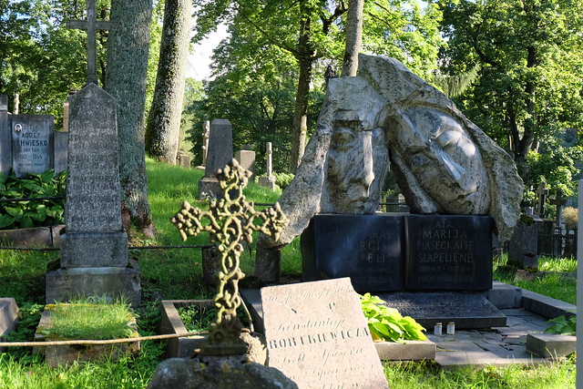Estonia & Letonia & Lituania agosto/sep 2016 - Blogs de Rusia y Ex URSS - Día 13: VILNA: Centro de Vilna. Cementerios: Rasos y Antakalnis (13)