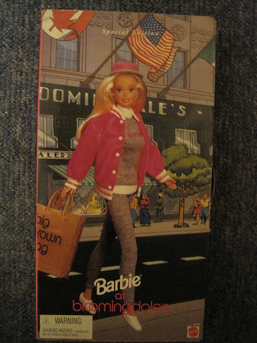 IRENgorgeous: Magic Kingdom filled with Barbie dolls - Page 2 32384956275_460f8dfc67