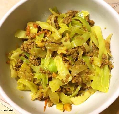 Simmered Cabbage with Beef