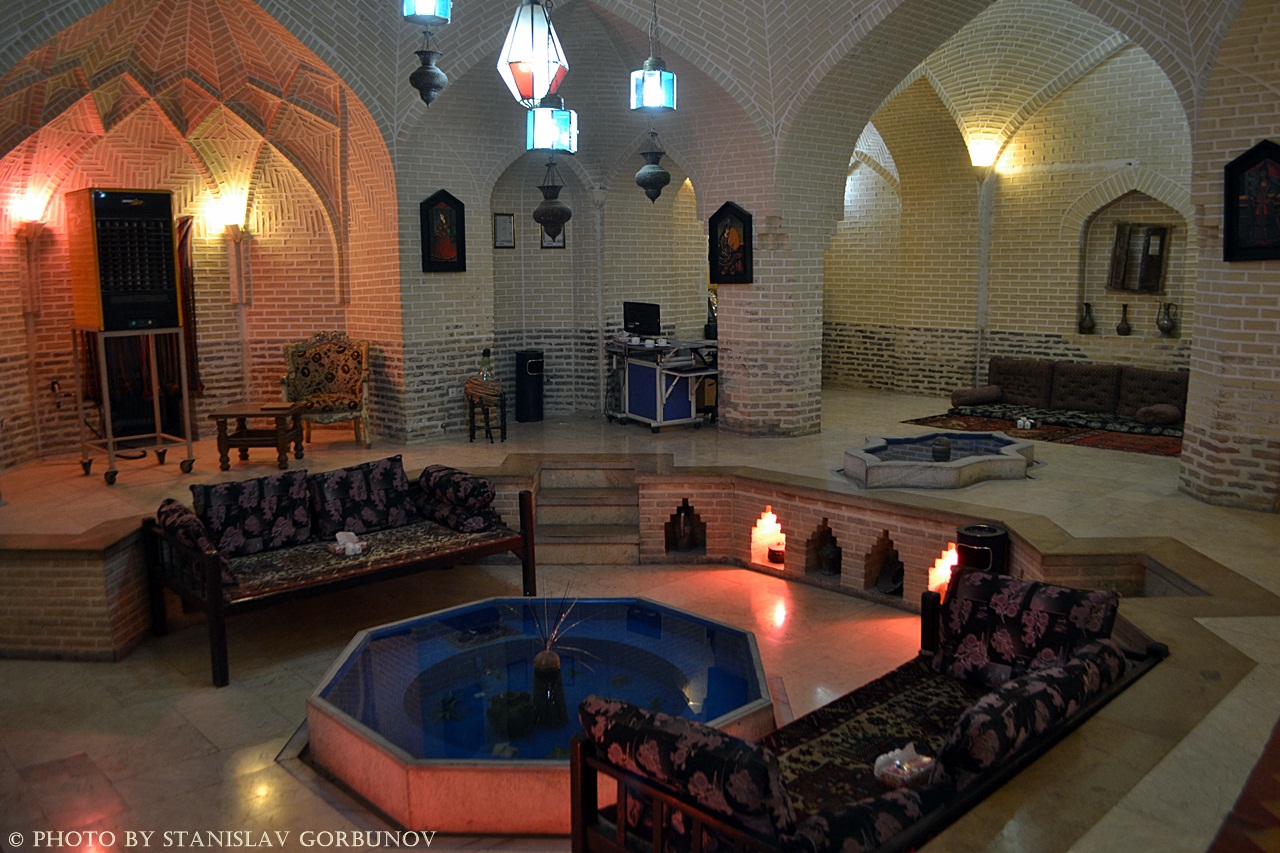 Непредсказуемые отели Ирана – сложности, разводы, открытия и разоблачения hotels18