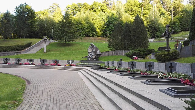 Estonia & Letonia & Lituania agosto/sep 2016 - Blogs de Rusia y Ex URSS - Día 13: VILNA: Centro de Vilna. Cementerios: Rasos y Antakalnis (32)