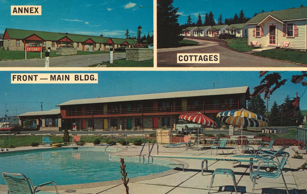 Straits Breeze Motel - St. Ignace, Michigan