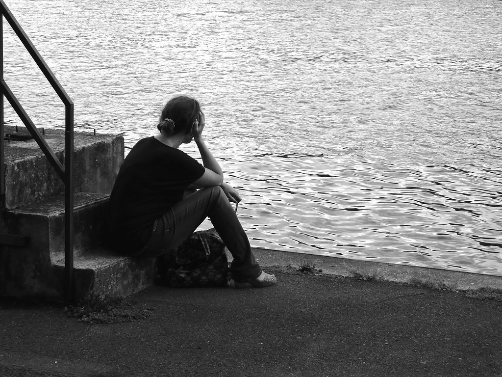 Sitting on the dock of the bay... | Plongée dans ses pensées… | Flickr