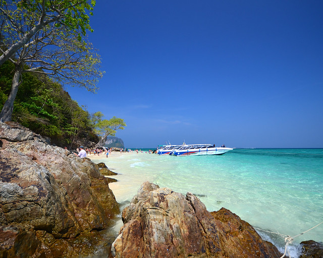 Cristalinas aguas de Bamboo Island, una de las islas más bonitas de Tailandia