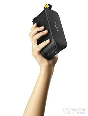 Jabra SOLEMATE Bluetooth speaker, waterproof Bluetooth speaker, a Portable Bluetooth speaker
