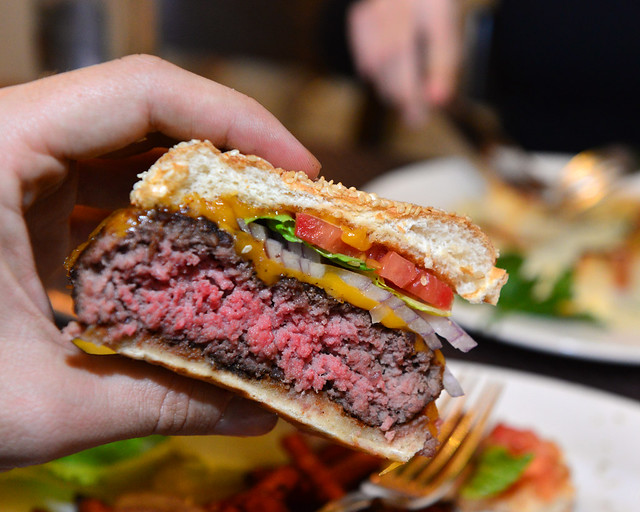 Uno de los restaurantes donde comer las mejores hamburguesas de Nueva York, el Michael Jordan Steak House