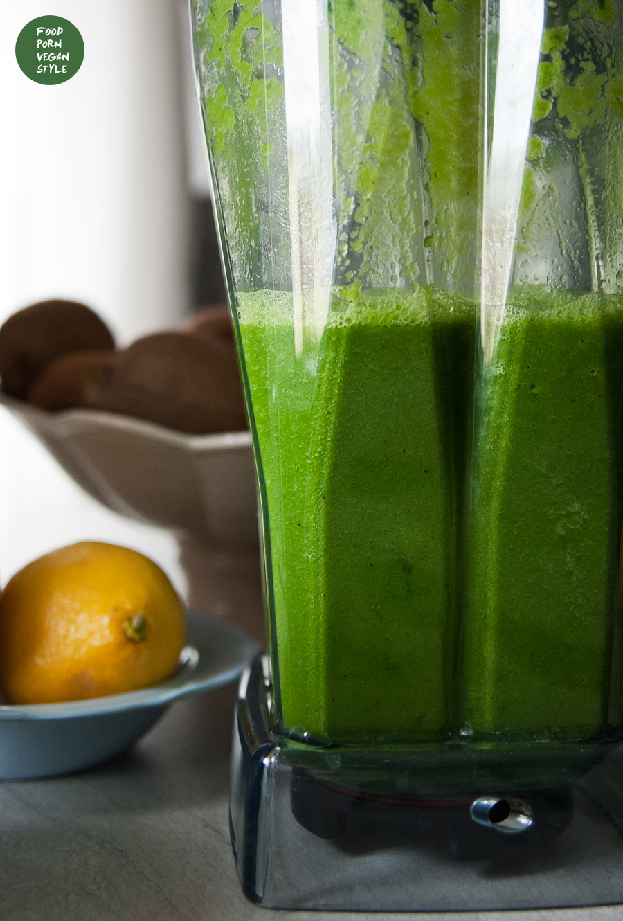 Green smoothie with pear, cucumber, spinach and sprouts