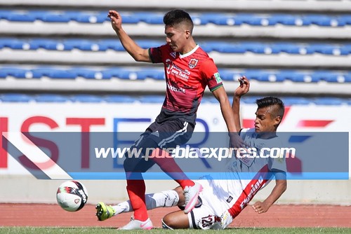 IMG_0534 [Liga de Nuevos Talentos CL2017 J7] Lobos PREPA vs Coyotes de Tlaxcala | Segunda División Profesional Lobos BUAP Fotografías Mara González / Manuel Vela para Mv Fotografía Profesional / Edición y retoque www.pueblaexpres.com