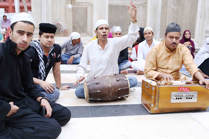 City Faith - The Urs Qawwalis, or Death Anniversary Celebrations of Hazrat Nizamuddin Auliya, Central Delhi