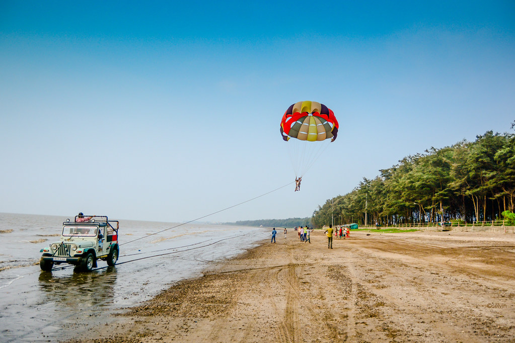 places to visit near daman within 100 kms