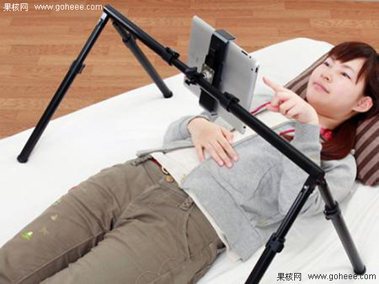 Lazy designed applicability more iPad bed bracket