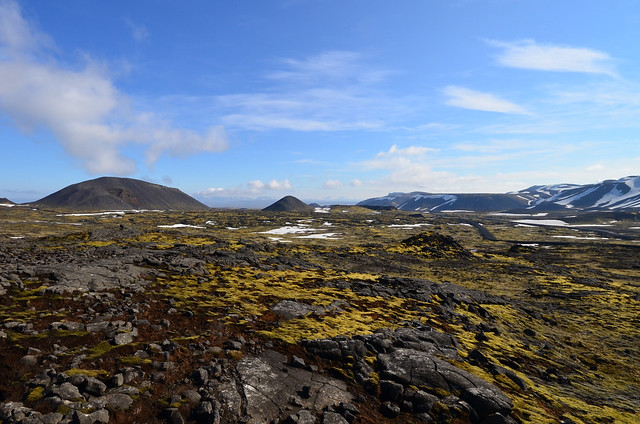Campos de lava de volcán en Islandia