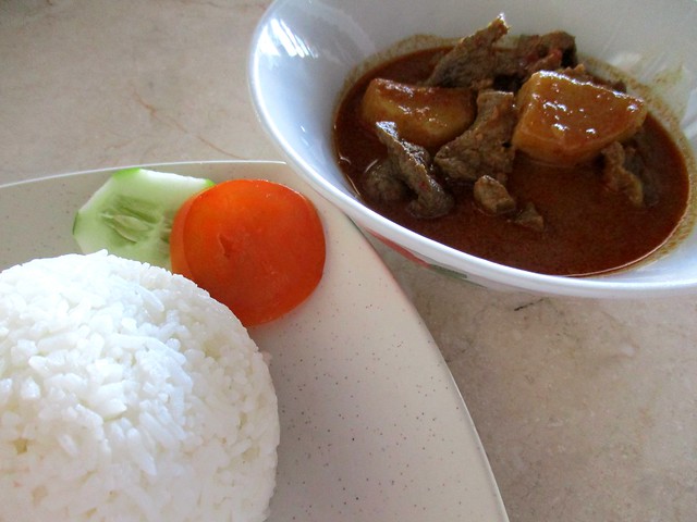 Red Carrot beef curry with rice